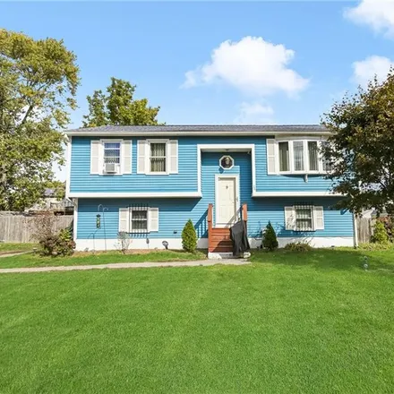 Buy this 3 bed house on 26 Medway Avenue in Warwick, RI 02889