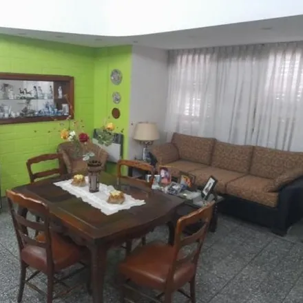 Buy this 3 bed house on José de la Peña 99 in Adrogué, Argentina