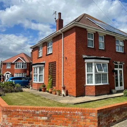 Buy this 5 bed house on 55 Beresford Avenue in Seacroft, PE25 3JG