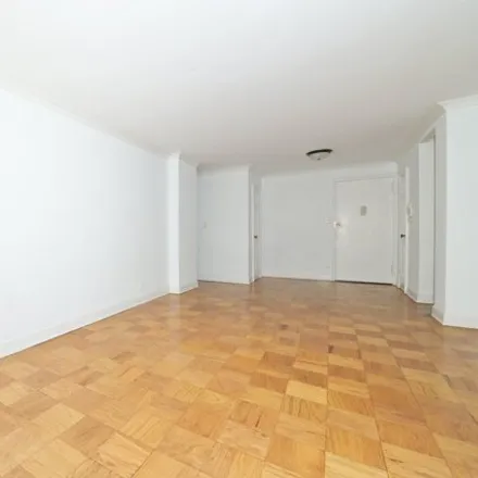 Image 7 - 235 East 87th Street, New York, NY 10128, USA - Apartment for sale