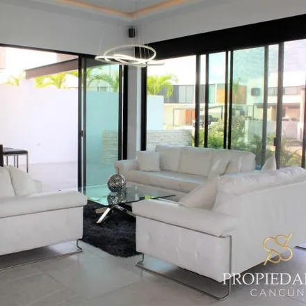 Buy this 4 bed house on Calle Bahamas in 77569 Lagos del Sol, ROO