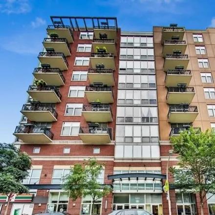 Buy this 1 bed condo on 1201 West Adams Street in Chicago, IL 60612