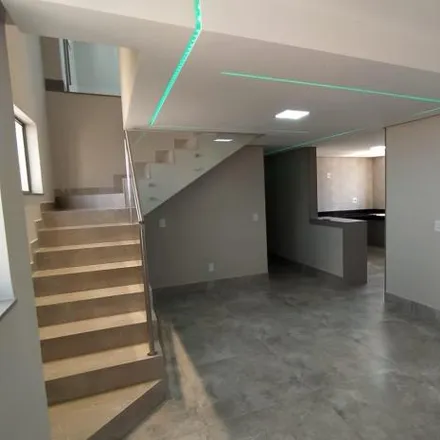 Buy this 4 bed apartment on Rua Pará in Centro, Divinópolis - MG