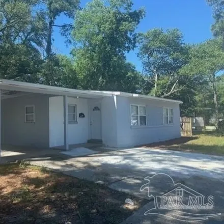 Rent this 2 bed house on 851 East Fairfield Drive in Pensacola, FL 32503