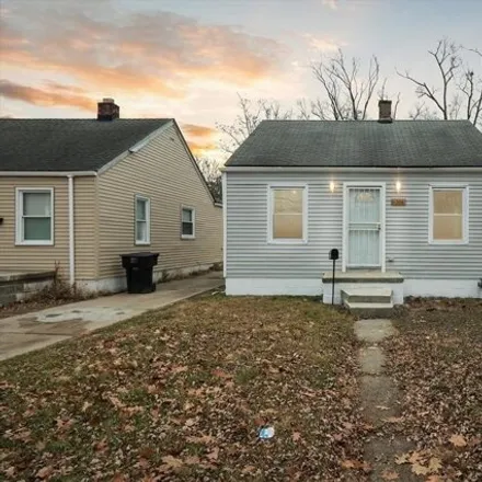 Buy this 2 bed house on 14362 Lamphere Street in Detroit, MI 48223