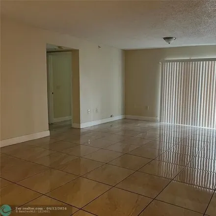 Image 7 - Wiles Road, Coconut Creek, FL 33073, USA - Condo for rent