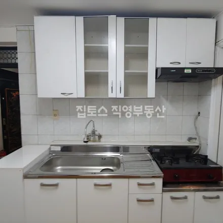 Image 4 - 서울특별시 서초구 반포동 720-8 - Apartment for rent