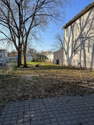 Image 3 - 1730 Greenfield Avenue, North Chicago, IL 60064, USA - House for sale