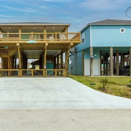 Buy this 3 bed house on 778 Wommack Dr in Port Bolivar, Texas