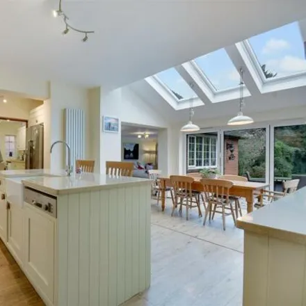 Image 9 - Mill Hill, Brentwood, CM15 8EU, United Kingdom - House for sale