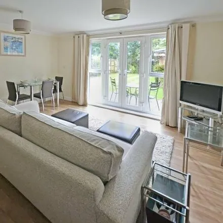 Image 3 - Station Road, Chesham Bois, HP6 5DJ, United Kingdom - Apartment for sale