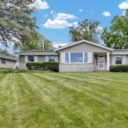 Buy this 3 bed house on N84W14567 Menomonee Ave in Menomonee Falls, Wisconsin