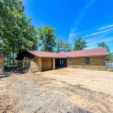 Buy this 3 bed house on 1888 Quail Drive in Eufaula, McIntosh County