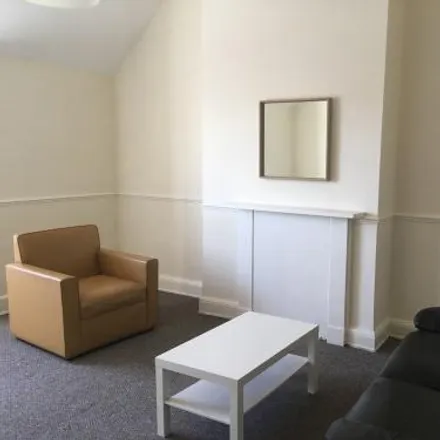 Image 6 - Heath Terrace, Royal Leamington Spa, CV32 5LY, United Kingdom - Apartment for rent