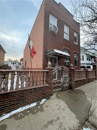 Buy this 5 bed house on 936 East 232nd Street in New York, NY 10466