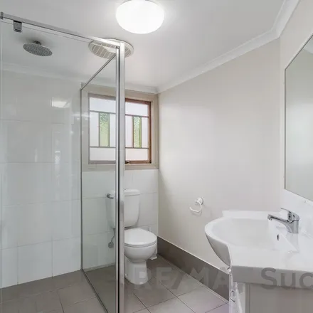 Rent this 3 bed apartment on Glasgow Street in North Toowoomba QLD 4350, Australia