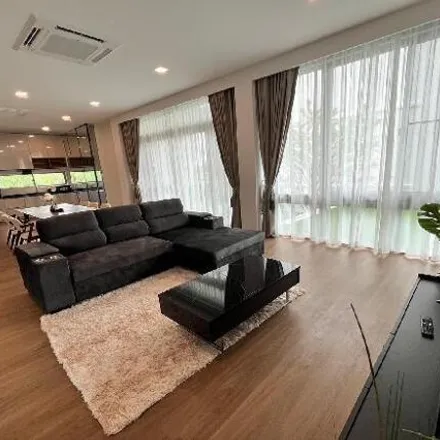 Rent this 3 bed house on unnamed road in Saphan Sung District, Bangkok 10240