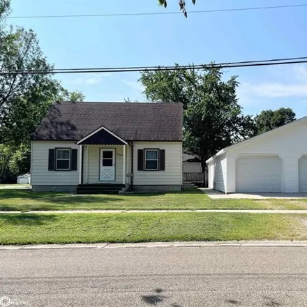 Buy this 4 bed house on 674 East South Street in Algona, IA 50511