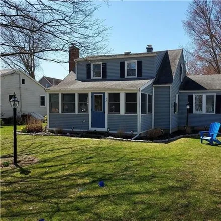 Rent this 4 bed house on 32 Bassett Lane in Madison, CT 06443