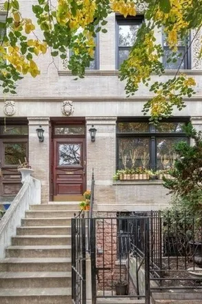 Buy this 5 bed house on 541 West 141st Street in New York, NY 10031