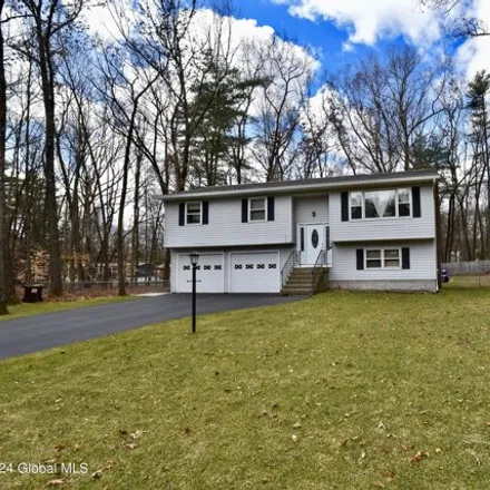 Buy this 3 bed house on 12 Hallak Drive in North Ballston Spa, Milton