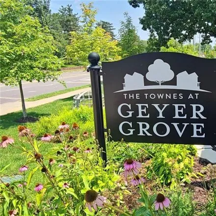 Image 4 - 1005 Geyer Grv Unit 1, Kirkwood, Missouri, 63122 - Townhouse for sale