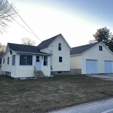 Buy this 3 bed house on 1137 Mill Street in Algonac, MI 48001