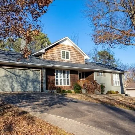 Image 2 - 1326 East Sunny Hill Drive, Fayetteville, AR 72703, USA - House for sale