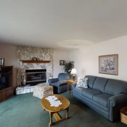 Image 1 - W184S8588 Denice Court South, Muskego - Apartment for sale