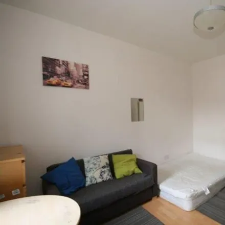 Rent this studio apartment on 18 Stanwick Road in London, W14 8UH