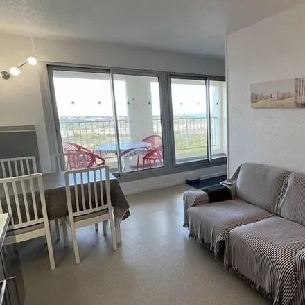 Rent this 2 bed apartment on Soulac-sur-Mer in Route de Grayan, 33780 Soulac-sur-Mer