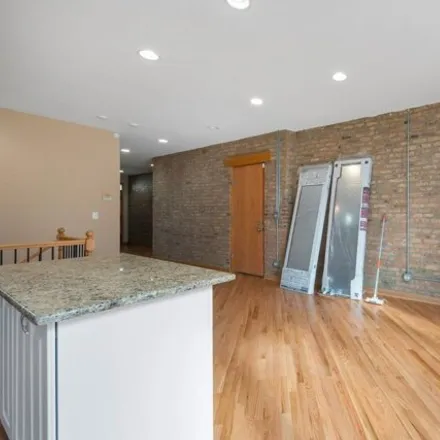 Image 6 - 2118-2124 West 35th Street, Chicago, IL 60632, USA - Townhouse for sale