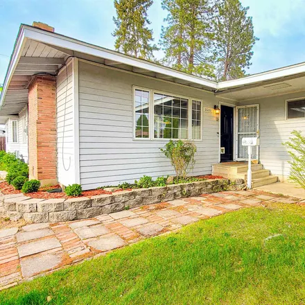 Buy this 6 bed house on 2020 West Gordon Avenue in Spokane, WA 99205