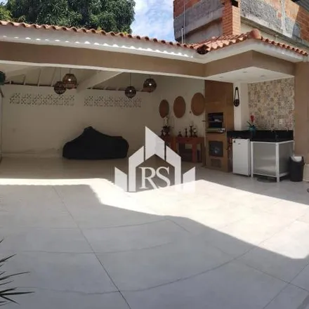 Buy this 3 bed house on Rua Primeiro de Maio in Barro Vermelho, São Gonçalo - RJ