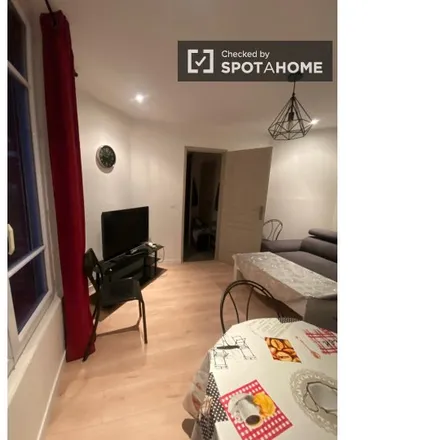 Rent this 2 bed apartment on 15 Rue du Moulinet in 75013 Paris, France