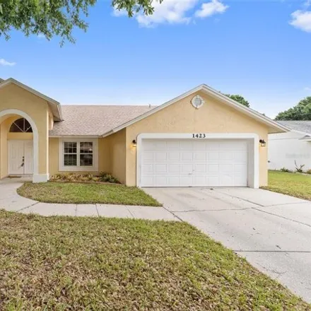 Buy this 3 bed house on 1423 West Spring Ridge Circle in Winter Garden, FL 34787