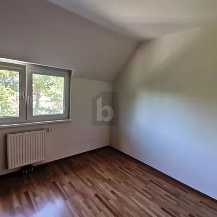 Rent this 3 bed apartment on Dr. Karl Renner Straße 43 in 2483 Gemeinde Ebreichsdorf, Austria