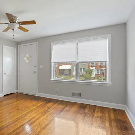 Image 4 - 3649 Chesterfield Avenue, Baltimore, MD 21213, USA - Townhouse for sale