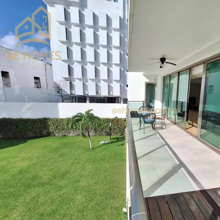 Rent this studio apartment on Avenida Nizuc in Smz 16, 77505 Cancún