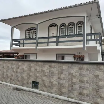 Buy this 5 bed house on Rua Edna Floriano de Andrade in Centro, Palhoça - SC