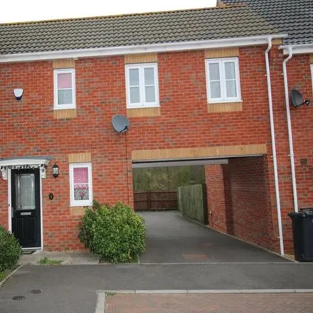 Rent this 3 bed house on Forsythia Close in Bedworth, CV12 0QE