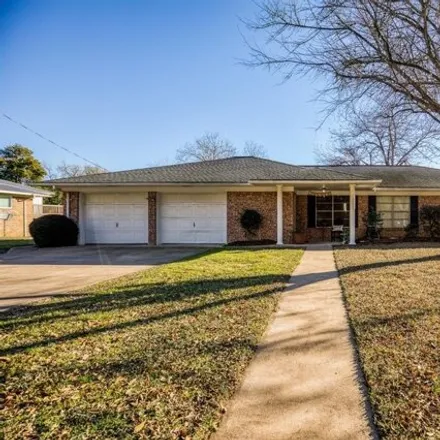 Buy this 3 bed house on 1903 South Chappell Hill Street in Brenham, TX 77833