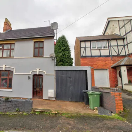 Buy this 3 bed duplex on Fairview Road in Dudley, West Midlands