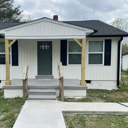 Rent this 3 bed house on 776 East 6th Street in Columbia, TN 38401