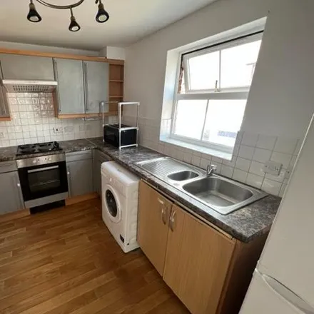 Rent this 3 bed apartment on 87 Winton Street in Kingsland Place, Southampton