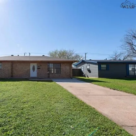 Rent this 2 bed house on 3098 Moffett Avenue in Wichita Falls, TX 76308