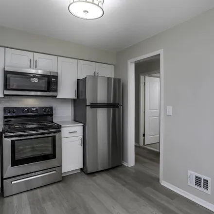 Rent this 1 bed apartment on 31757 Ridgeside Drive in Farmington Hills, MI 48334