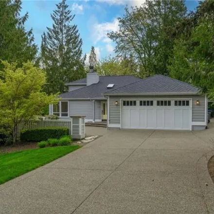 Buy this 3 bed house on 25620 212th Place Southeast in Maple Valley, WA 98038