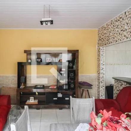 Rent this 2 bed house on Estrada Marechal Castelo Branco in Centro, Nilópolis - RJ