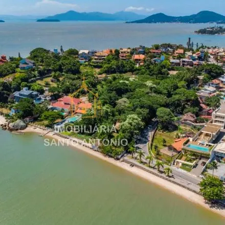 Buy this 3 bed apartment on unnamed road in Cacupé, Florianópolis - SC